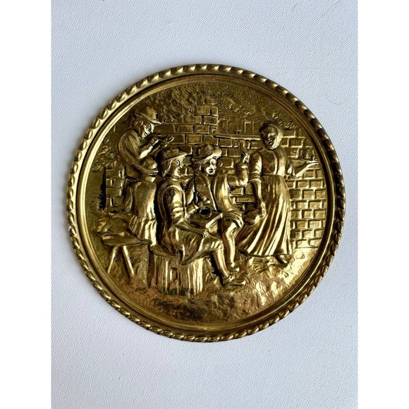 Vintage Peerage Brass Wall Hangings, Made In England, Set Of 2 - Picture 6 of 10